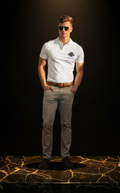 Polo L'Élégant DELPHINUS - studio fond noir, coloris Blanc Pur & Noir Minuit