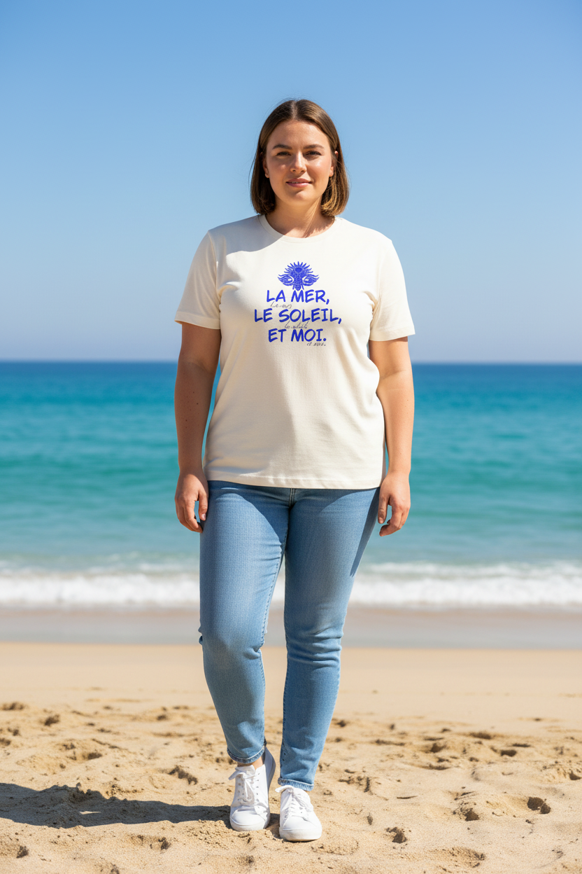 LA BRISE CURVE – t-shirt unisexe grandes tailles ivoire "La Mer, Le Soleil, Et Moi" bleu roi, femme 28 ans jean slim plage méditerranéenne, DELPHINUS