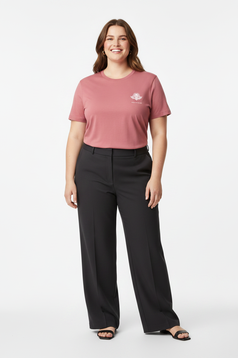 LA ROSÉE CURVE – T-shirt unisexe grandes tailles femme rose bonbon, logo cigale blanc, coupe medium fit, DELPHINUS