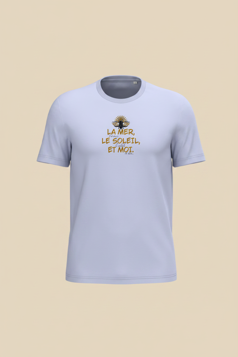 LE LAVANDIN CURVE – T-shirt lavande unisexe grandes tailles, motif cigale or et phrase La mer, le soleil, et moi, DELPHINUS